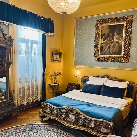 Classic Love Story In Old Cluj I Dış mekan fotoğraf
