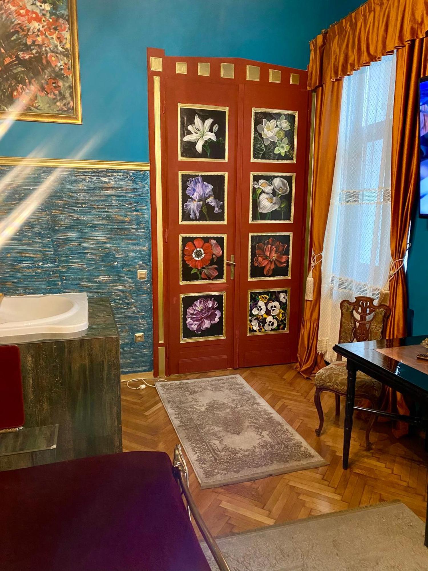 Classic Love Story In Old Cluj I Dış mekan fotoğraf
