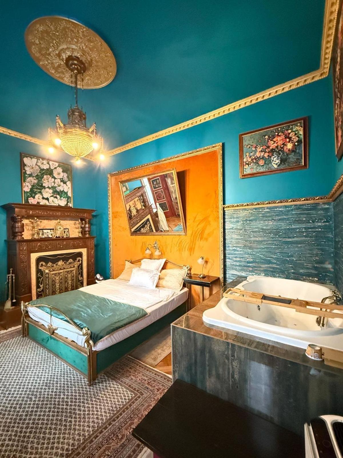Classic Love Story In Old Cluj I Dış mekan fotoğraf